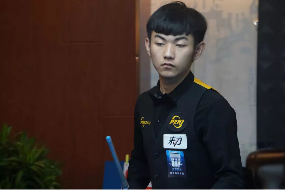 员敲响了警 员敲响了警