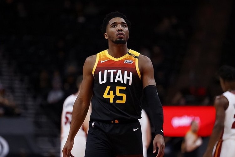 随着国际比 随着国际比