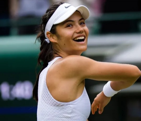 美媒预测各队夺冠概率：仅10队上榜，勇士4%，湖人7%，第一32%.